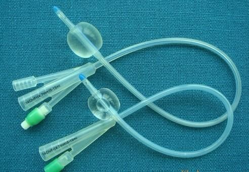 Équipement de tuyauterie médicale standard 2 voies / 3 voies cathéter de ballon en silicone Foley